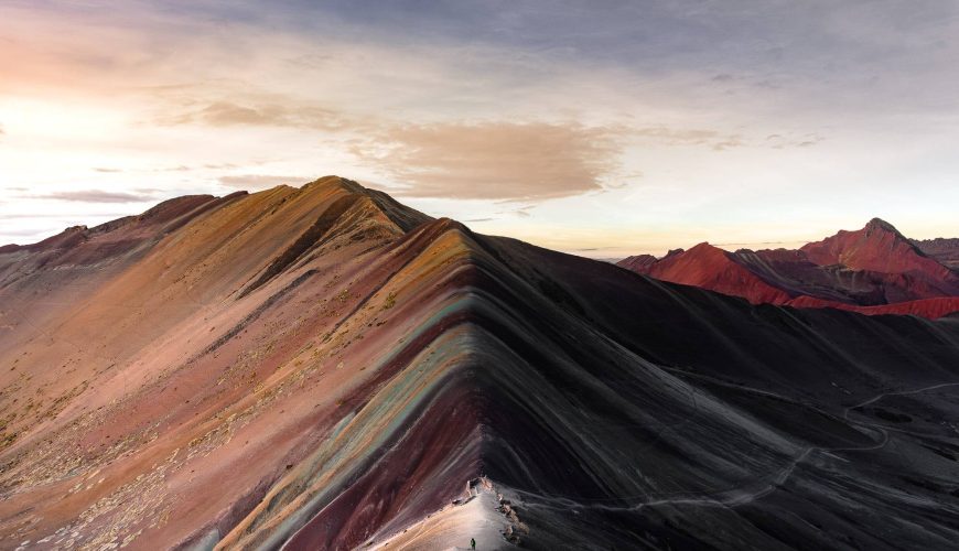 Rainbow mountain photos, sunrise rainbow mountain